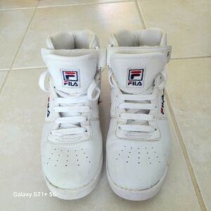 FILA Boys Athletic Shoes Youth Sneakers US Size 6 in Excellent condition